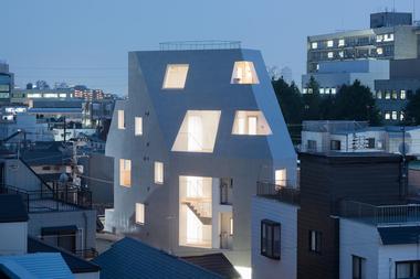 日本Kitasenzoku开放式公寓 / Tomoyuki Kurokawa Architects