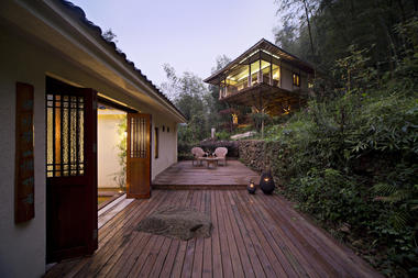 Chalet de Bamboo: Vivir en la Naturaleza / C&C DESIGN