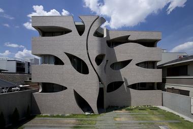 Gallery of Villa Saitan / EASTERN Design Office  - 1
