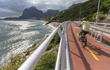 Rio de Janeiro inaugura ciclovia que conecta o Leblon a São Conrado
