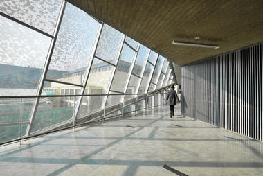 Aularios Campus Juan Gomez Millas Universidad de Chile  / Marsino Arquitectura