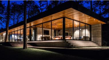 Galería de Residencia CCR1 / Wernerfield  - 2