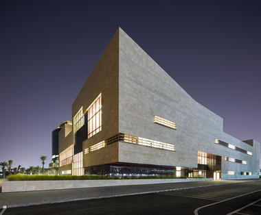Gallery of Hisham A. Alsager Cardiological Hospital / AGi Architects  - 20