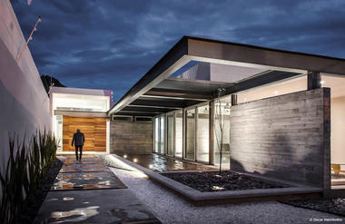 Gallery of TCH House / Arkylab  - 2