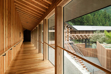 Gallery of Yusuhara Wooden Bridge Museum / Kengo Kuma & Associates  - 4