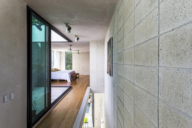Gallery of Naked House  / Taller Estilo Arquitectura  - 5