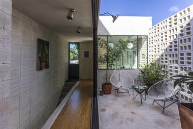 Gallery of Naked House  / Taller Estilo Arquitectura  - 18