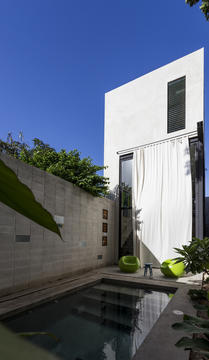 Gallery of Naked House  / Taller Estilo Arquitectura  - 12