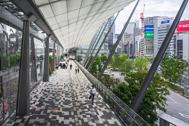 东京八重洲车站重建 / JAHN