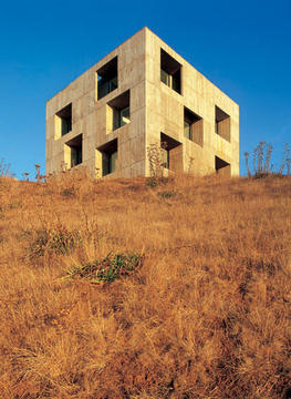 Gallery of Poli House / Pezo von Ellrichshausen  - 1