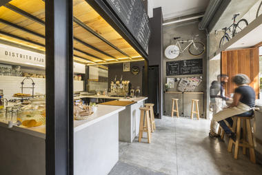 Distrito Fijo Club de Ciclismo / DCPP arquitectos