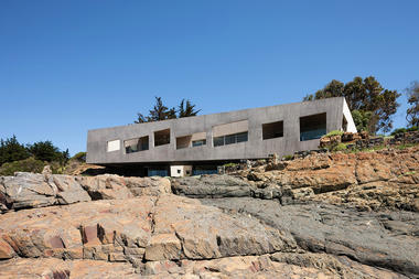 Casa Bahia Azul / Felipe Assadi + Francisca Pulido