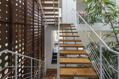 Gallery of The Breathing Wall Residence  / LIJO.RENY Architects  - 16