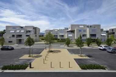 Grand-Pré社区的住房和城市规划/ Luscher Architectes