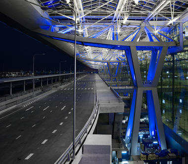 Gallery of Passenger Terminal Complex Suvarnabhumi Airport / Jahn  - 3