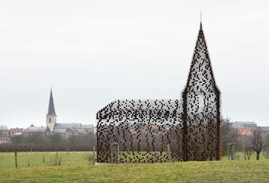 Gallery of Reading Between the Lines / Gijs Van Vaerenbergh  - 4