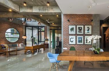 Gallery of Clay Roof House / DRTAN LM Architect  - 11