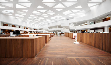 Gallery of Educational Center Erasmus University Medical Center / KAAN Architecten  - 3