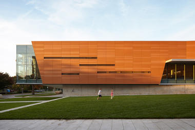 Gallery of Lawrence Public Library / Gould Evans  - 12