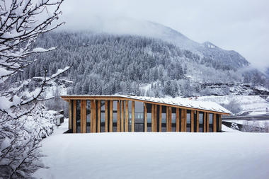 Campamento Base Mont-Blanc / Kengo Kuma & Associates