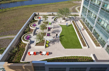 Gallery of Nemours Children’s Hospital / Stanley Beaman & Sears  - 21