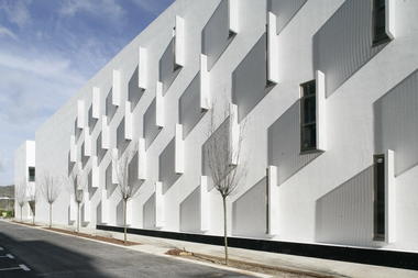 Gallery of 85 Sheltered Housing Units for Senior and Public Facilities  / GRND82  - 3