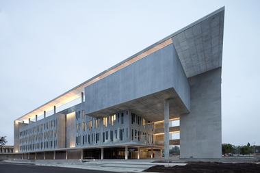 Gallery of Miami Dade College Academic Support Center / Perkins+Will  - 1