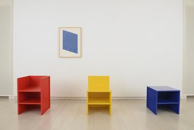 Muebles y Grabados Donald Judd / Galería Elvira González