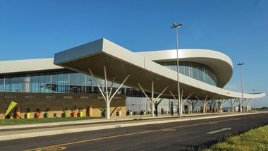 Aeropuerto Internacional de Nacala / Fernandes Arquitetos Associados