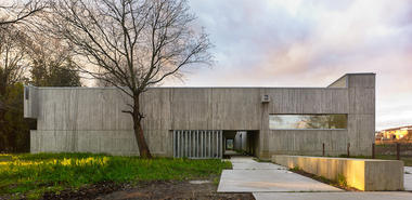 Oleiros健康中心 / Abalo Alonso Arquitectos
