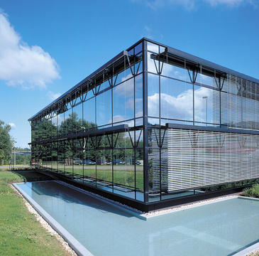 Materiales: Fachadas como sistema de control solar pasivo