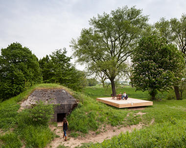 Gallery of War Bunker Refurbishment / B-ILD  - 17