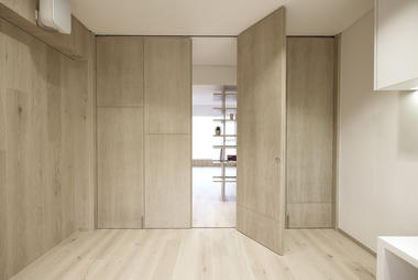 Gallery of Cabinets of Curiosities  / Bean Buro   - 11