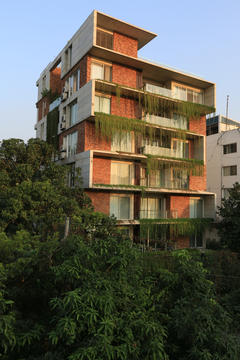 Residencia Karim / ARCHFIELD