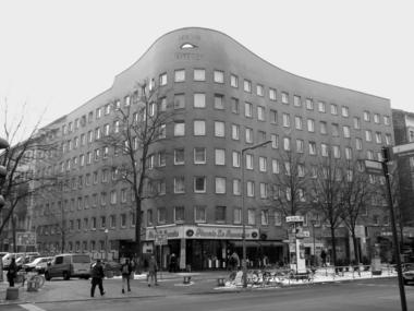 Clássicos da Arquitetura: Wohnhaus Schlesisches Tor (Bonjour Tristesse) / Álvaro Siza Vieira + Peter Brinkert