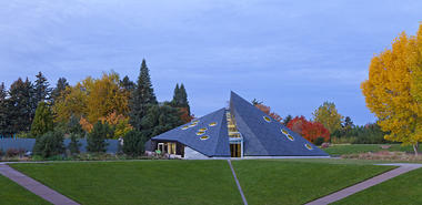Gallery of Denver Botanic Gardens' Science Pyramid / BURKETTDESIGN  - 2