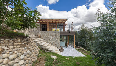 Casa De Piedra  / Inai Arquitectura 