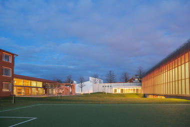 Centro deportivo NOBIS – EFTERSLÆGTEN / LAARK