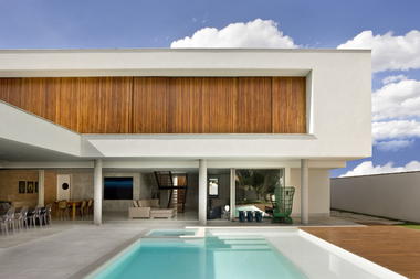 Galería de Casa Jones / Patricia Almeida Arquitetura  - 1