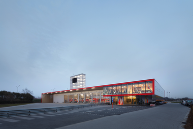 Gallery of Firestation for the city of Puurs / Compagnie O Architects  - 19