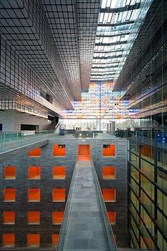 Netherlands Institute For Sound And Vision / Neutelings & Riedjik