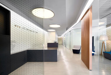 IOC clínica dental en Vecindario   / Padilla Nicás Arquitectos