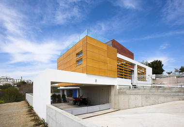 Gallery of Petros & Andri Residence / VARDAstudio  - 1