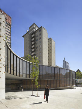 Violeta Parra 博物馆  / Undurraga + Deves