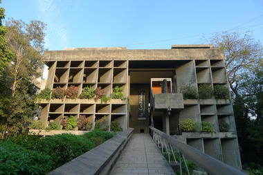 Gallery of AD Classics: Mill Owners' Association Building / Le Corbusier  - 7