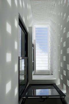 Gallery of B House / i.House Architecture and Construction  - 8