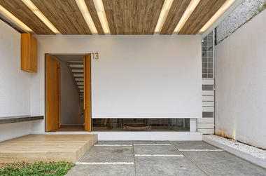 Gallery of Splow House / Delution Architect  - 6