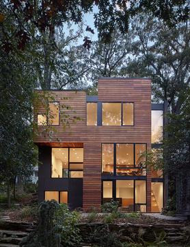 Lyon Park House / Robert M. Gurney