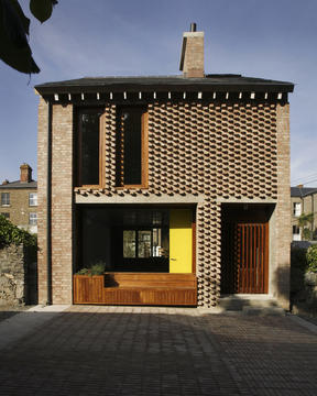 Gallery of House 1 + House 2 / TAKA  - 1