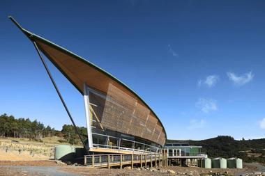 Galería de Centro de Visitantes en el Ecosantuario Orokonui / Architectural Ecology  - 1